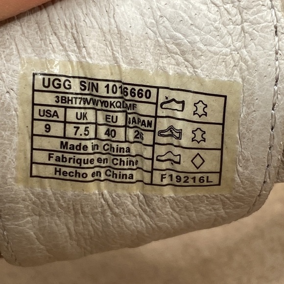 UGG Maddie Wedge Sandal - Picture 7 of 9